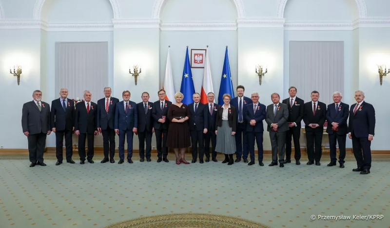 Odznaczenia dla zasłużonych w dziedzinie rozwoju medycyny, ochrony zdrowia oraz zwalczania pandemii „COVID-19”